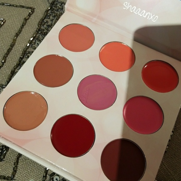 Shaaanxo eyeshadow/lipstick palette - Picture 4 of 4